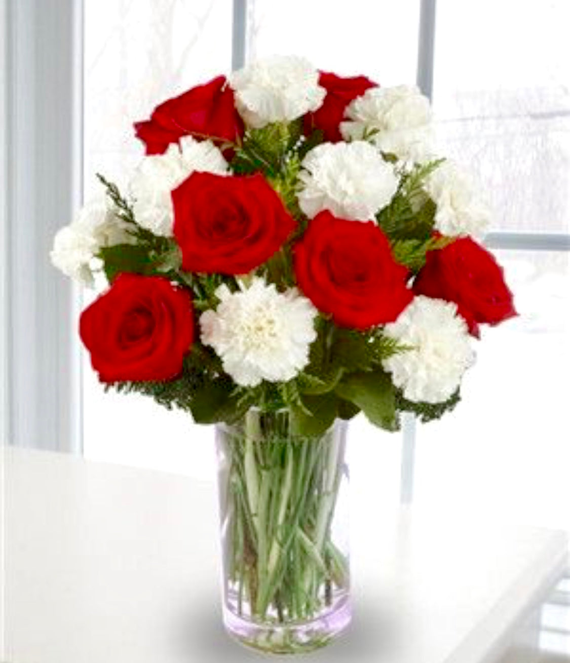 6 Roses with Carnations