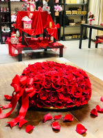 50 Red Roses Solid Heart